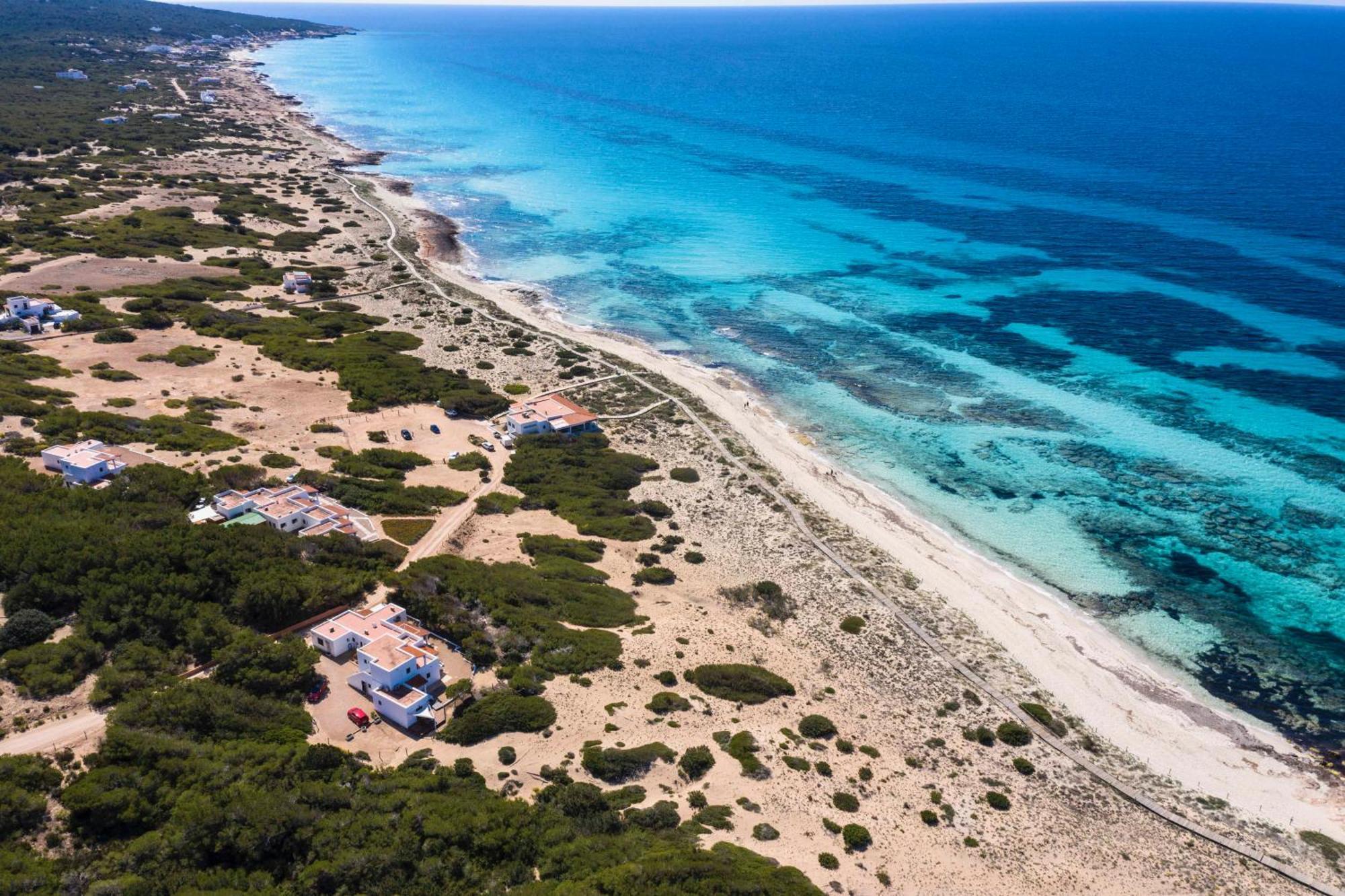 Voga Mari - Astbury Formentera Apartment ปลายามิจอร์น ภายนอก รูปภาพ