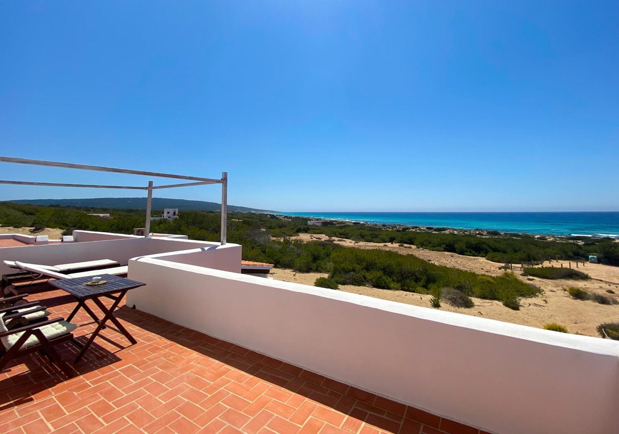 Voga Mari - Astbury Formentera Apartment ปลายามิจอร์น ภายนอก รูปภาพ